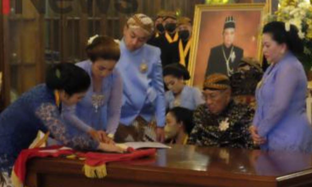 Profil Pakubuwono XIII, Raja Keraton Solo yang Wafat pada Usia 77 Tahun