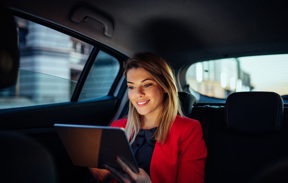 Peran Layanan Sewa Mobil dalam Mendukung Kelancaran Perjalanan Dinas