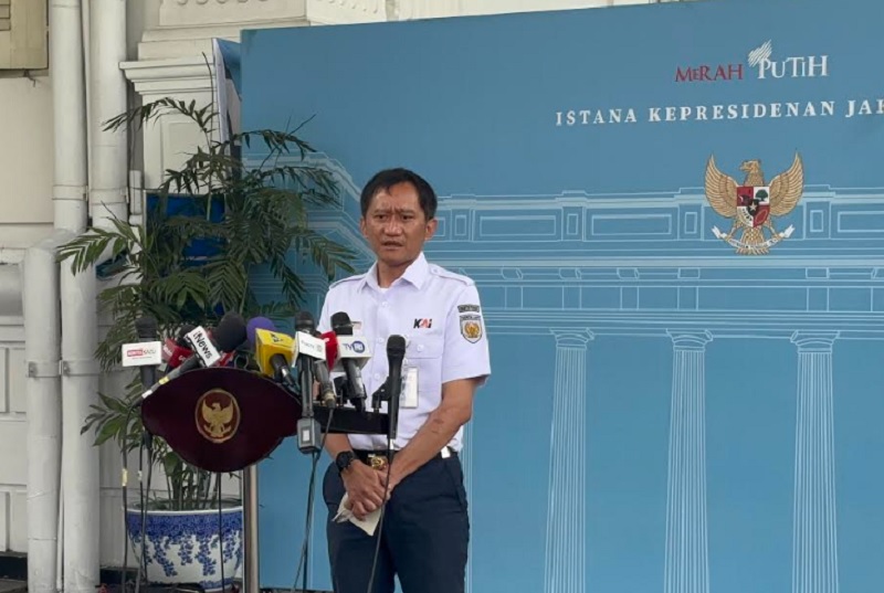 Bertemu Presiden Prabowo, Dirut KAI Lapor Kesiapan Operasional Kereta Khusus Petani dan Pedagang