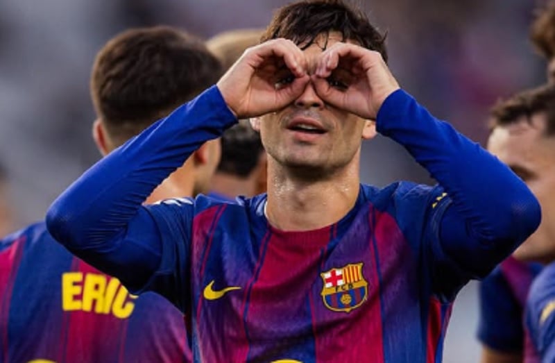 Hansi Flick Blak-blakan Akui Barcelona Pincang Tanpa Pedri