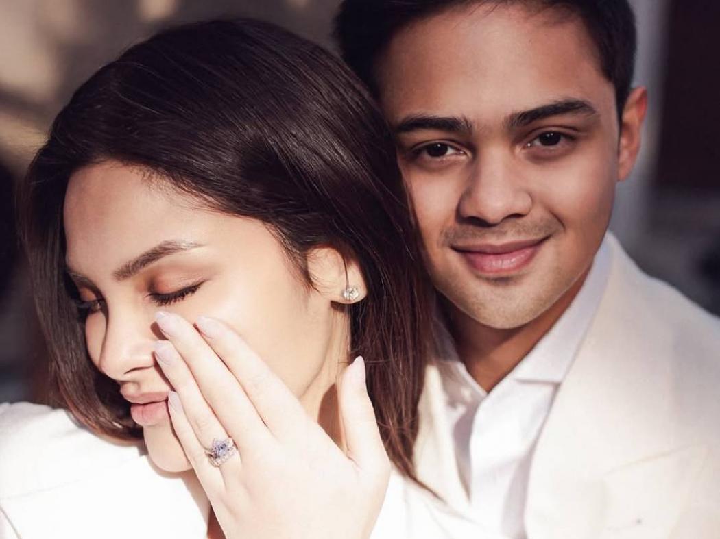 Selamat! Nadira Adnan Dilamar Agassi Revano di London