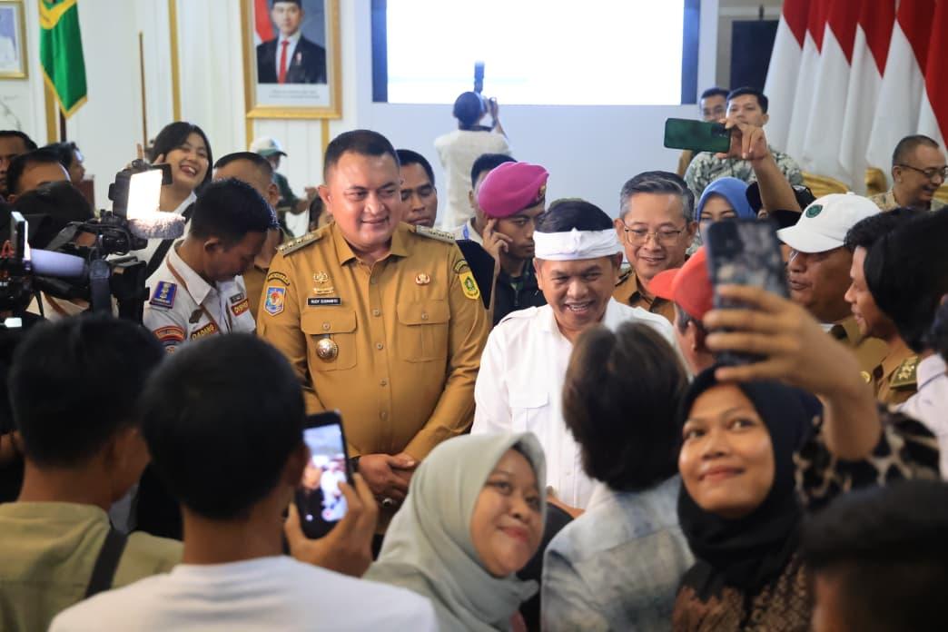Bupati Bogor Dampingi Gubernur Jabar Silaturahmi dengan Warga Terdampak Tambang