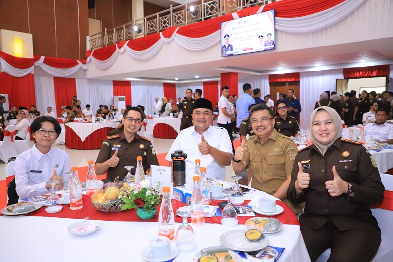 Bupati Bogor Teken Perjanjian Kerja Sama Penerapan Pidana Kerja Sosial di Jabar