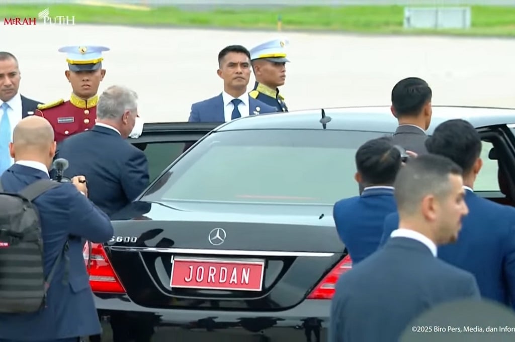 Raja Yordania Abdullah II Tiba di Indonesia, Langsung Diantar Prabowo ke Istana