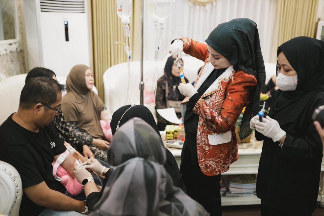 Luar Biasa, dr Ayu Widyaningrum Raih 2 Rekor MURI di Hari Kesehatan Nasional