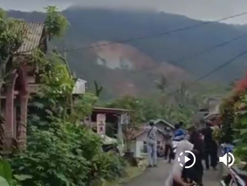 Longsor Terjang Dusun Situkung Banjarnegara, 30 Rumah Diduga Tertimbun