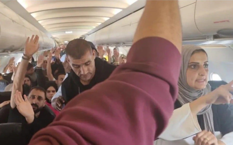 Penerbangan Misterius Bawa 153 Pengungsi, Afsel Ungkap Upaya Terselubung Kosongkan Gaza