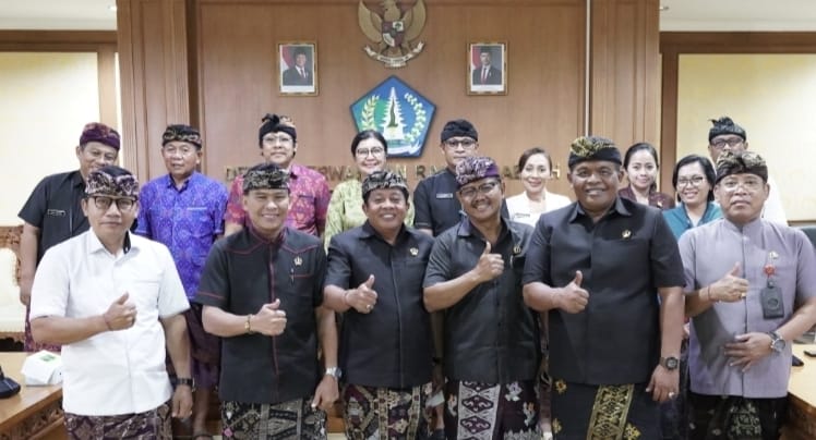 Pastikan Kebijakan Anggaran, Komisi II DPRD Badung Gelar Rapat Raperda APBD 2026