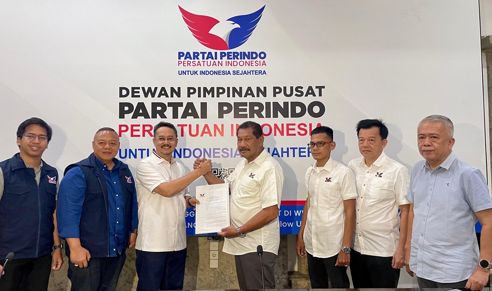 Perindo Resmi Serahkan SK Ketua DPW Papua Pegunungan ke John Richard Banua