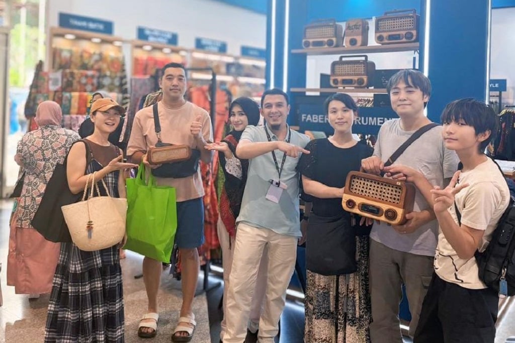 Olah Limbah Kayu Jadi Produk Bernilai Tinggi, UMKM Cianjur Ini Mendunia Berkat Pemberdayaan BRI