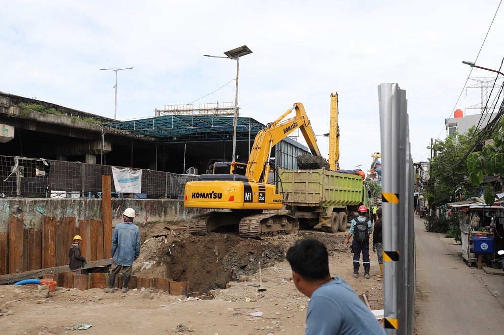 Kecewa Jalan Ditutup dan Tak Diberi Solusi, Warga Penjaringan Bakal Geruduk Kantor CMNP!