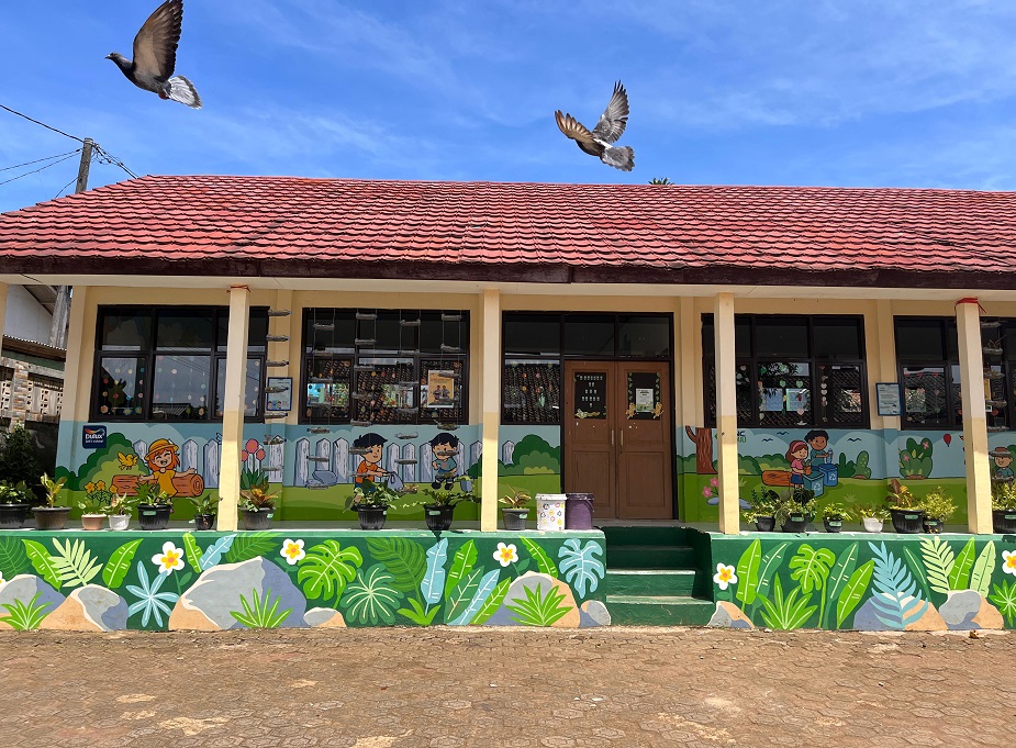 MNC Peduli Bersama Dulux Wujudkan Sekolah Hijau di Sukabumi