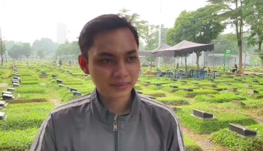 Begini Suasana Jelang Pemakaman Epy Kusnandar, Fans Hadir Beri Penghormatan Terakhir