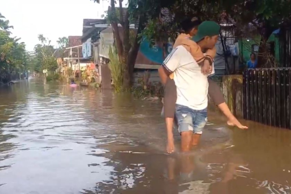 Angin Kencang dan Banjir Terjang Jombang-Pasuruan, BNPB Keluarkan Imbauan Waspada