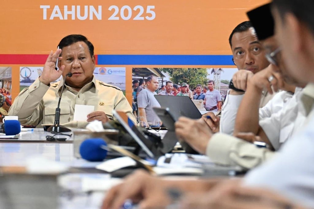 Momen Suara Prabowo Bergetar Ucapkan Terima Kasih ke Petugas Penanganan Bencana Sumatra