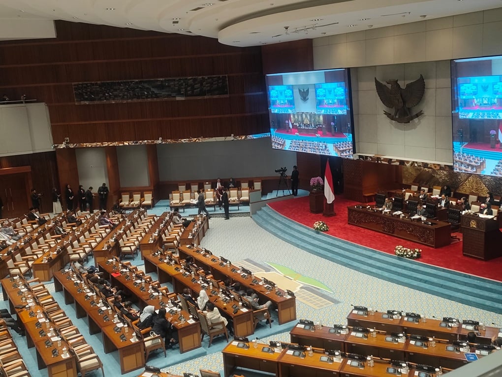 Rapat Paripurna DPR Sahkan RUU Penyesuaian Pidana Jadi UU Baru  