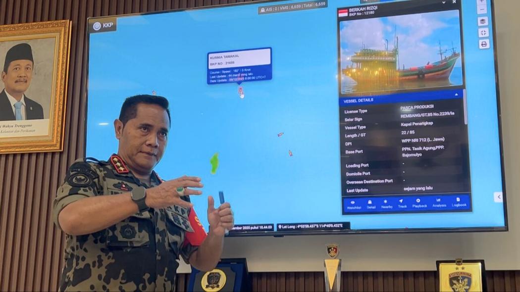 KKP Selamatkan Kapal Nelayan Hampir Tenggelam di Laut Jawa