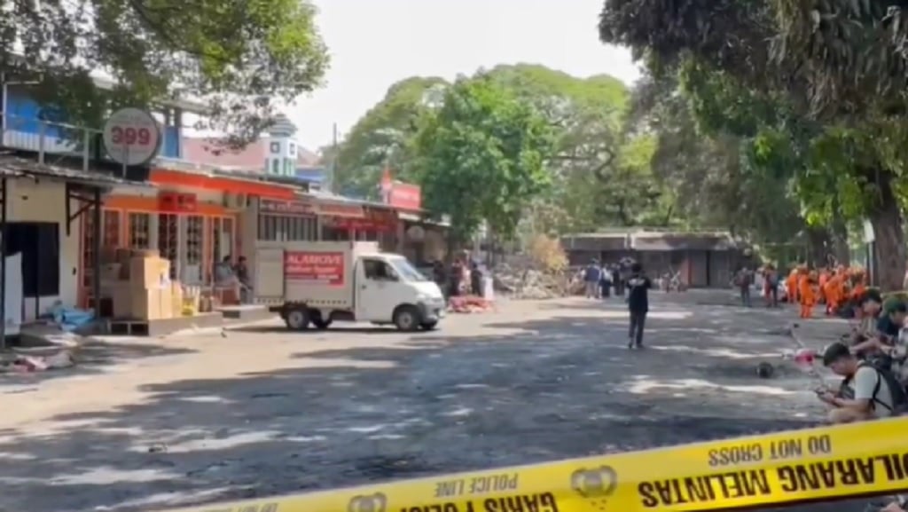 Kerusuhan Kalibata: 9 Motor dan 1 Mobil Dibakar usai Pengeroyokan Matel