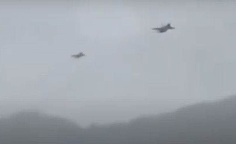 Ngeri! Detik-Detik Jet Tempur F-16 Thailand Hancurkan Hotel Kamboja