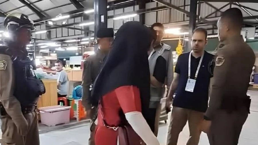 Diadang Polisi Bersenjata, Manajer Kickboxing Indonesia Rosi Nurasjati Diusir dari Thailand