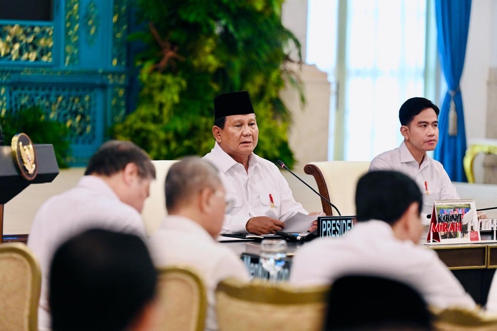 Prabowo Izinkan 125.000 Baju Reject Batal Ekspor Layak Pakai Disumbangkan ke Korban Bencana