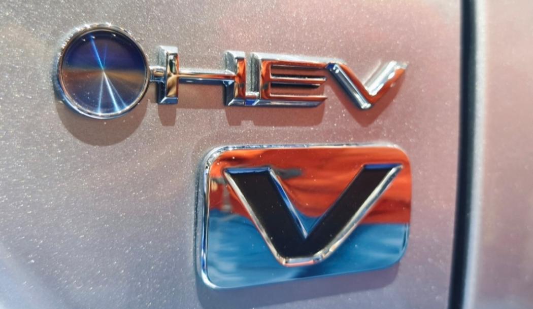 Era Elektrifikasi, Mobil Kembangkan Pelumas Mesin Hybrid dan Plug-in Hybrid