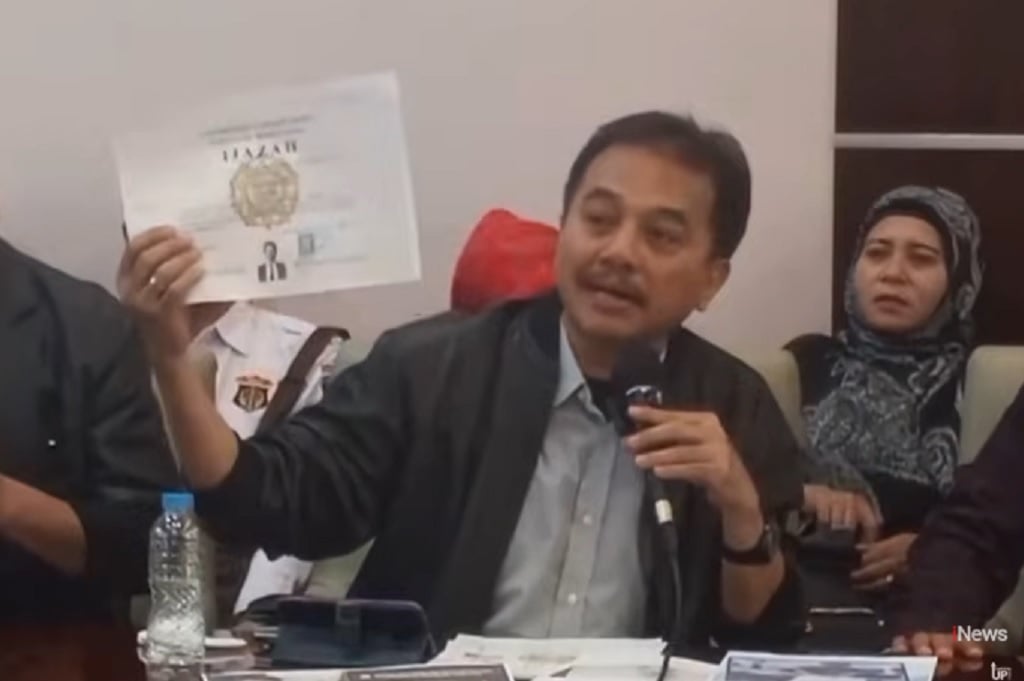 Cerita Roy Suryo Ikuti Gelar Perkara Khusus, Sebut Ijazah Jokowi Dilapisi Plastik