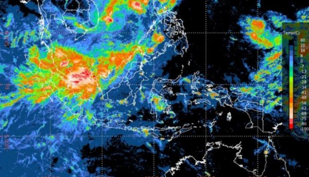 BMKG Ingatkan Cuaca Ekstrem saat Libur Nataru