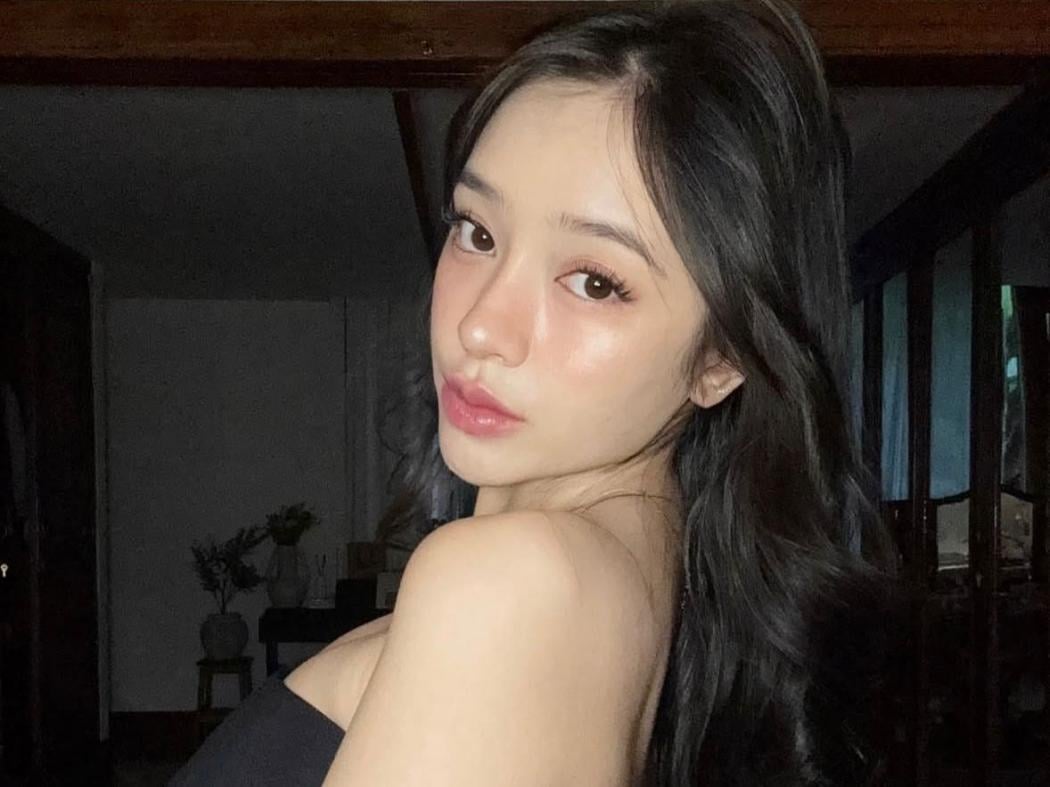 Amanda Zahra Dituduh Pakai Susuk, Viral di Threads!