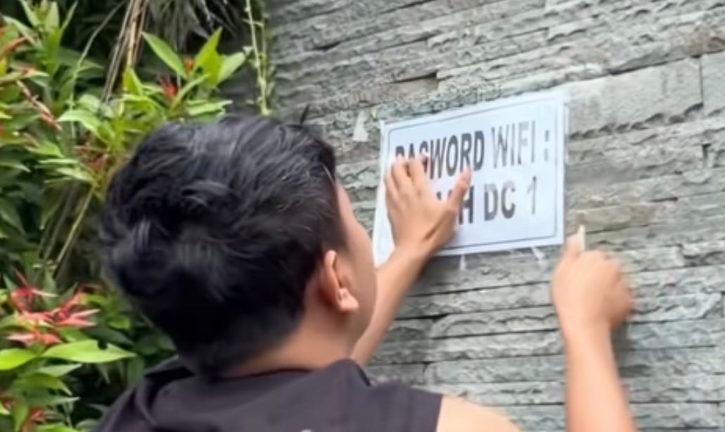 Rumahnya Dijadikan Titik COD, Bukan Marah Denny Caknan Malah Kasih Wifi