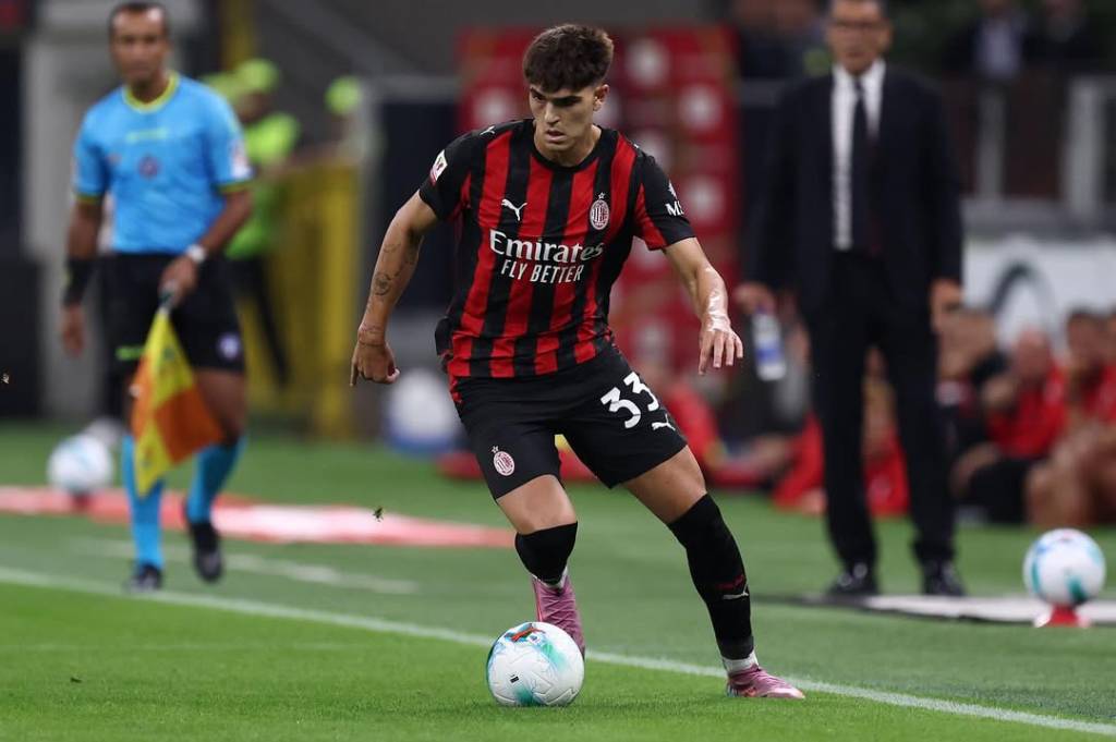 AC Milan Pasang Harga Selangit untuk Wonderkid 19 Tahun, Arsenal hingga Real Madrid Terkejut