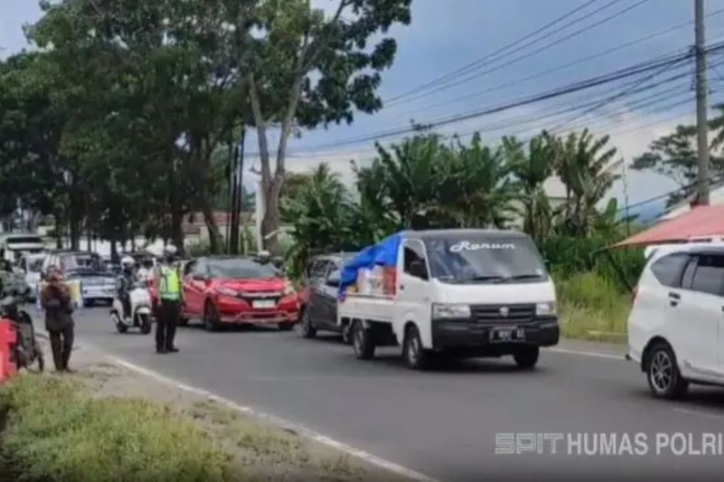 Arus Balik Nataru, Polda Jabar Terapkan Contraflow dan One Way di Jalur Arteri-Tol