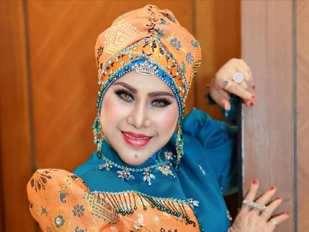 Innalillahi, Elvy Sukaesih Berdukacita