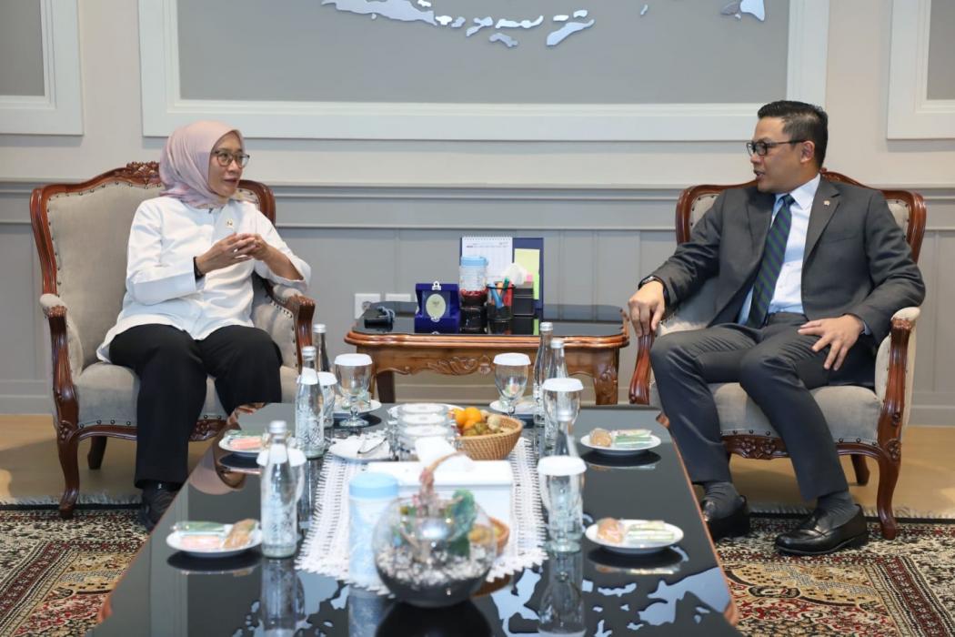 Menteri PANRB Bahas Penguatan Organisasi Perwakilan RI dengan Menteri Luar Negeri