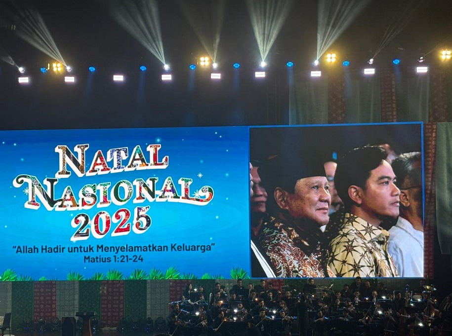 Prabowo-Gibran Hadiri Natal Nasional 2025, Kompak Kenakan Batik
