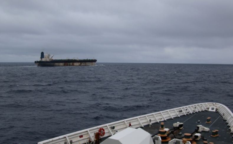 Militer Amerika Sita Kapal Tanker Rusia