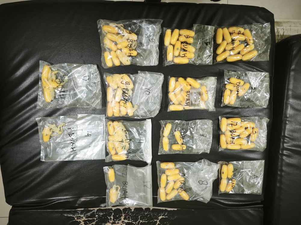 Pasutri WN Pakistan Telan 162 Kapsul Isi Sabu untuk Selundupkan ke RI