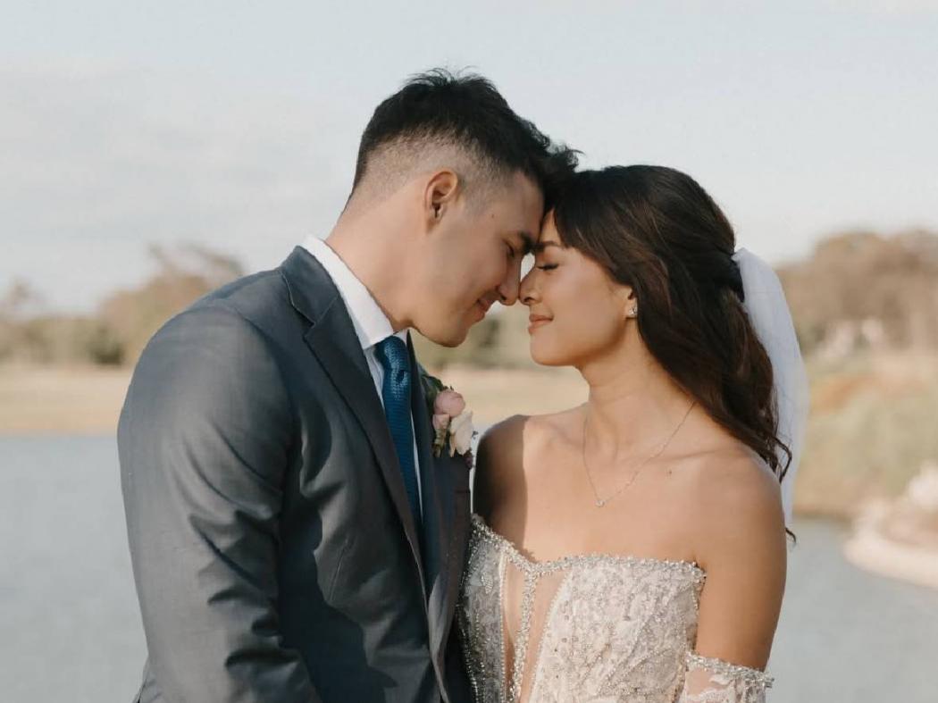 Pesan Menyentuh Suami usai Aurelie Moeremans Jujur soal Masa Lalu Lewat Buku Broken Strings