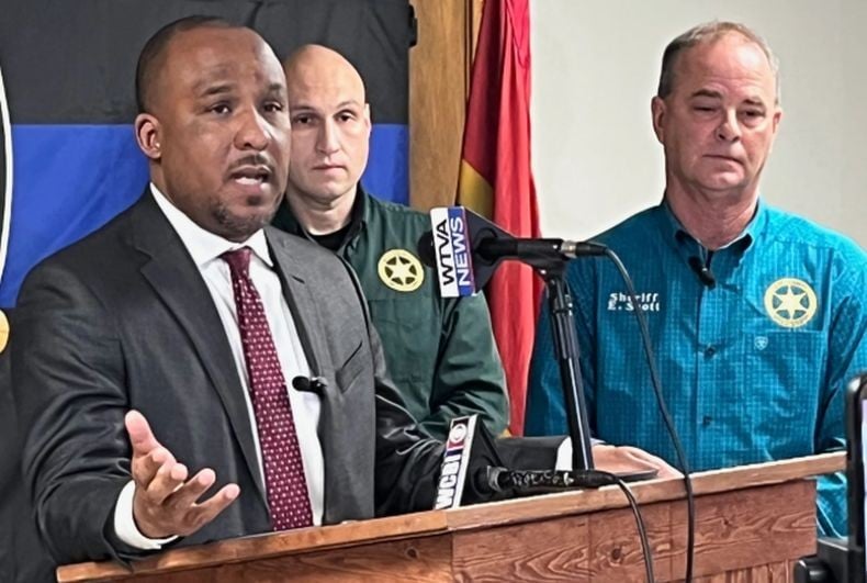 Sadis, Pria Ini Bunuh 6 Orang termasuk Anggota Keluarga dan Pendeta