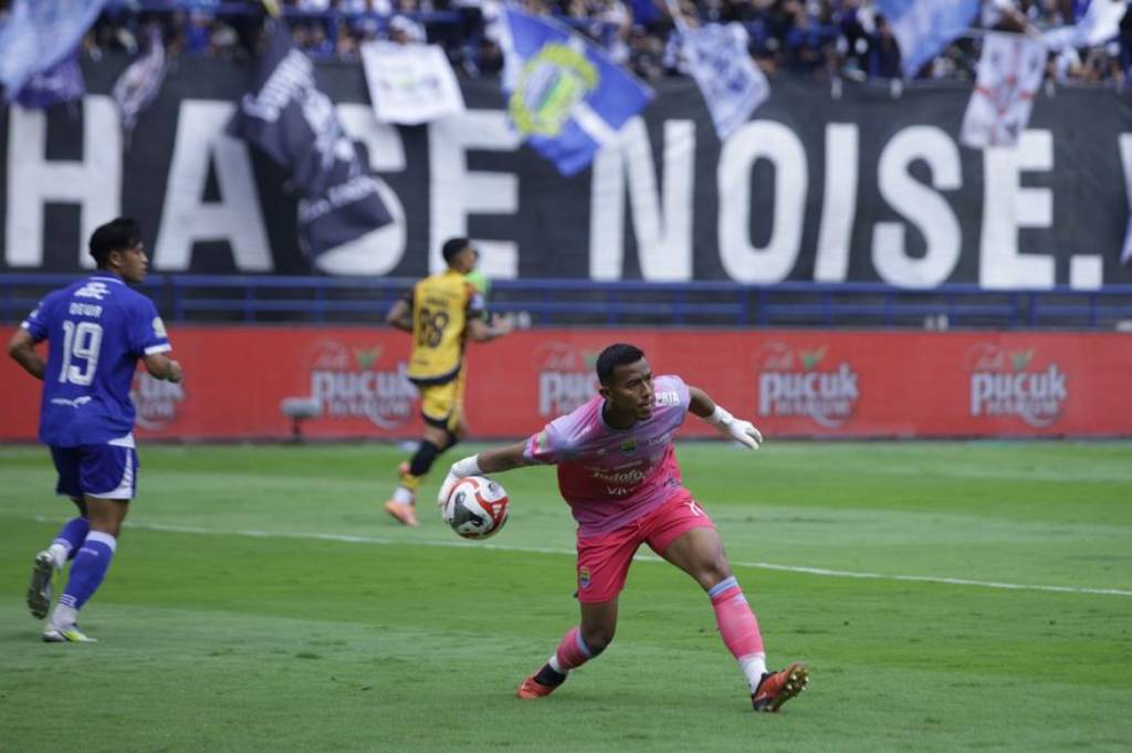 Respons Teja Paku Alam Usai Bantu Persib Juara Paruh Musim