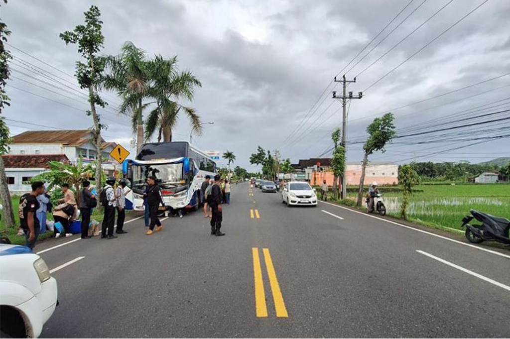 Kecelakaan Bus Tabrak Motor di Jalan Wates-Purworejo, Pelajar asal Kulonprogo Tewas
