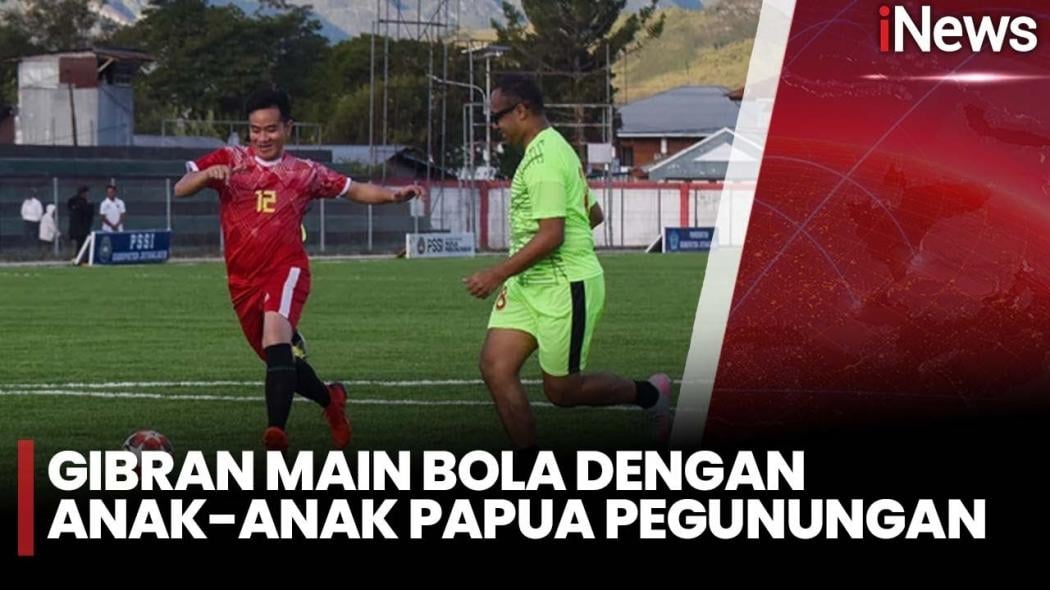 Momen Gibran Main Bola di Wamena, Cetak 2 Gol dan Dukung SSB Papua