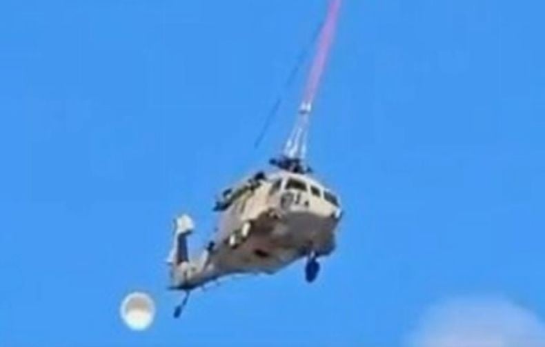 Detik-Detik Helikopter Militer Black Hawk Israel Jatuh di Bethlehem
