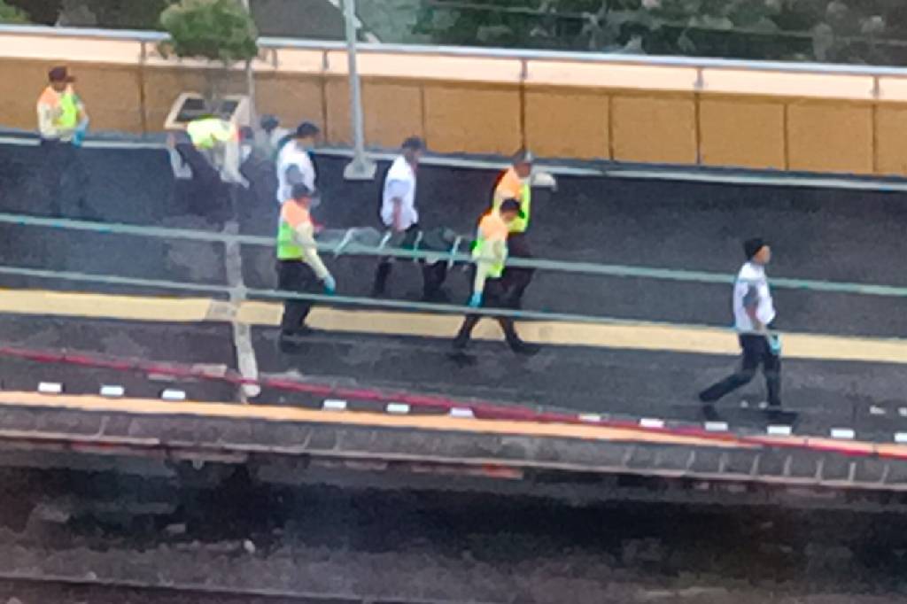 Penumpang KRL Tewas di Stasiun Gondangdia, Diduga Jatuh dari Peron