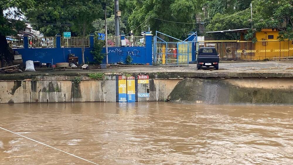 Pintu Air Manggarai Siaga 3, Warga Diimbau Waspada