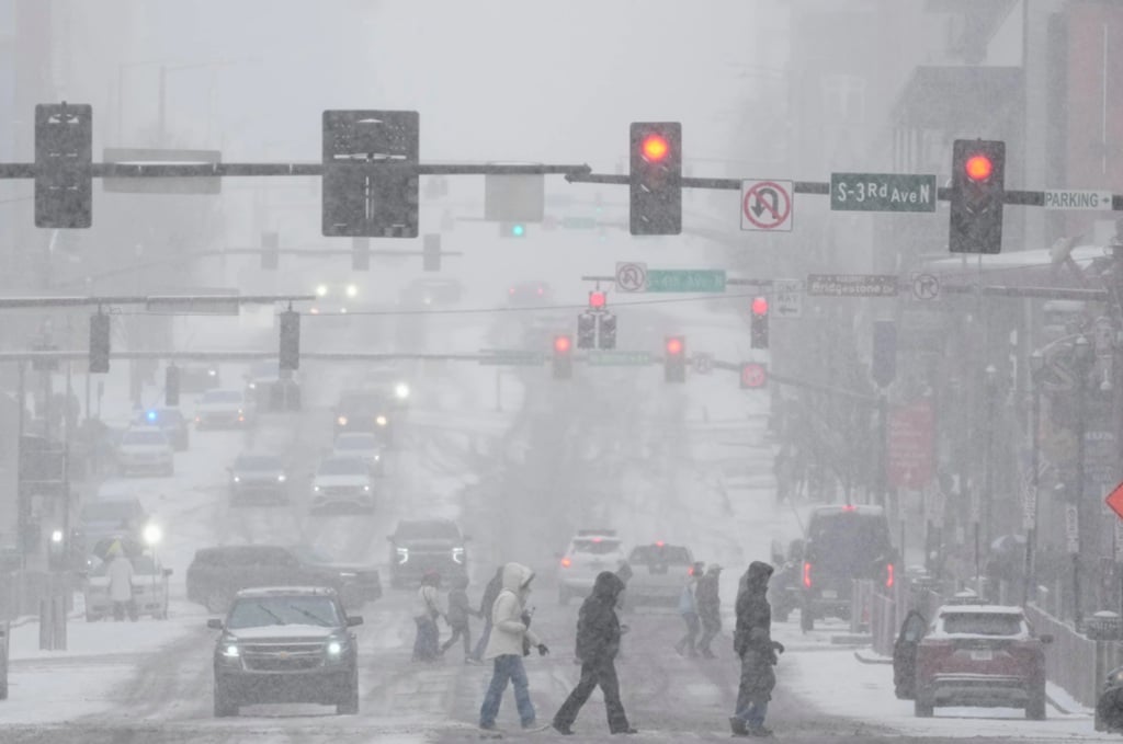 Badai Musim Dingin Hantam AS, Aliran Listrik ke Ratusan Ribu Rumah Terputus