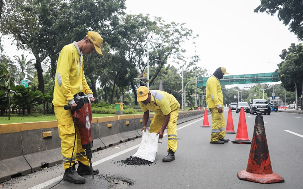 Mau Laporkan Jalan Rusak di Jakarta? Begini Caranya