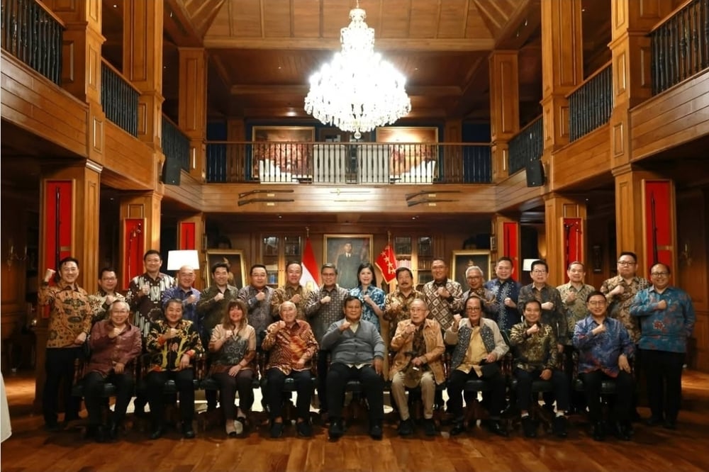 Prabowo Kumpulkan Pengusaha di Hambalang, Ajak Buka Lapangan Kerja Sektor Tekstil-Mamin