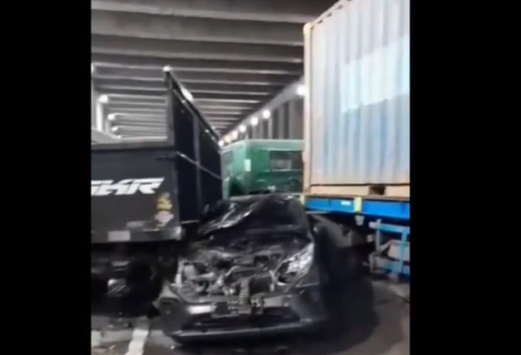 Kecelakaan Beruntun 7 Kendaraan di Tol Bocimi Bogor, Arus Lalin Macet
