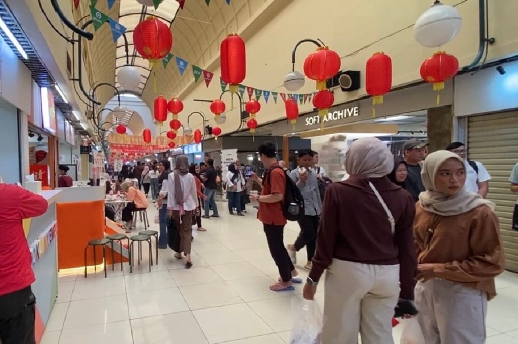Suasana Imlek di Blok M Hub Jaksel, Ramai Diserbu Gen Z